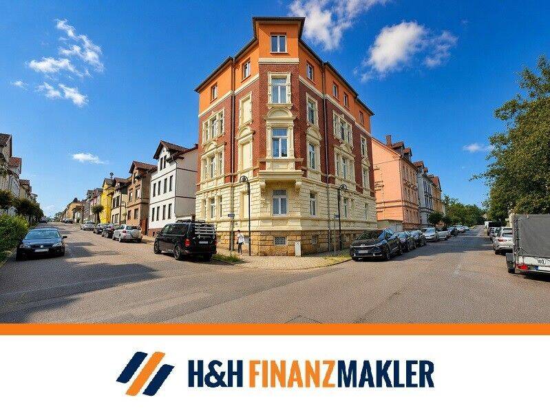 Sanierte 4-Zimmer-Wohnung in zentrumsnaher Lage mit Balkon und Kamin, 99867 Gotha