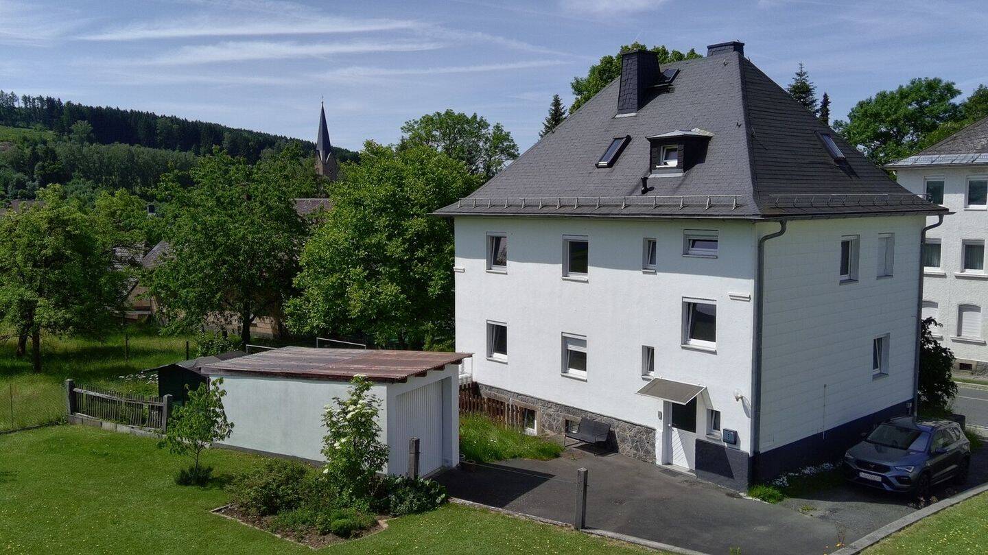 ! Provisionsfrei ! Teilsaniertes Haus mit zwei Wohneinheiten, 95482 Gefrees
