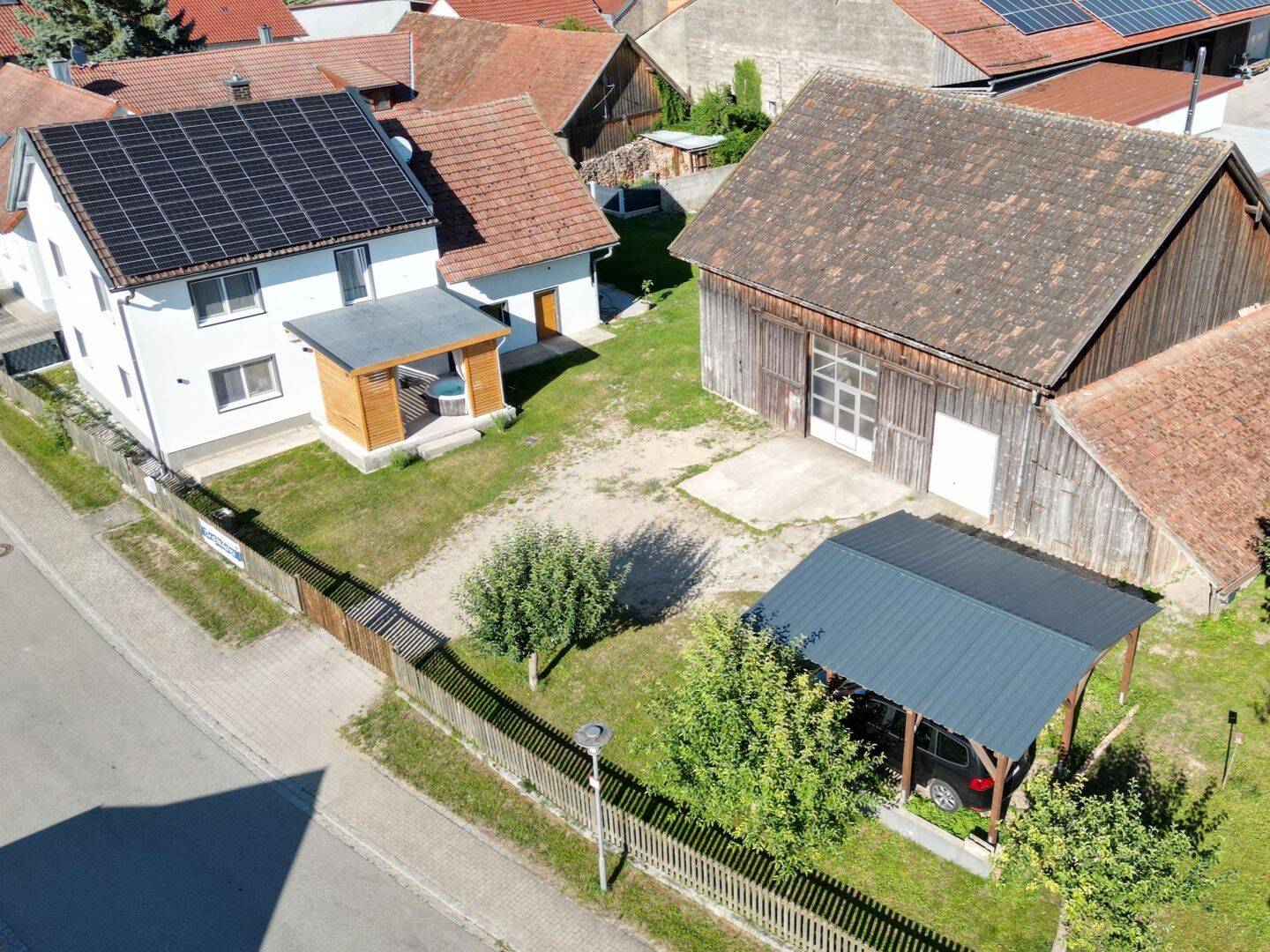 Top saniertes kleines Anwesen in Schambach nähe Straßkirchen, 94342 Irlbach