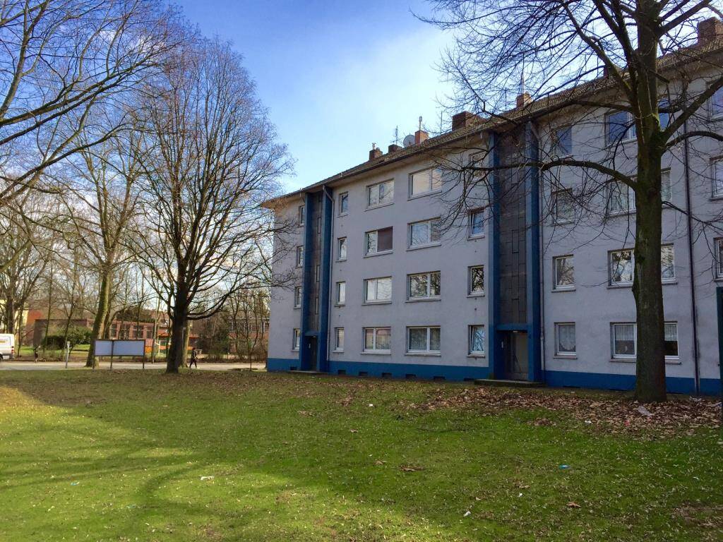 Die perfekte Singlewohnung mit hochwertigem Vinylboden ab sofort zu haben, 47226 Duisburg (Bergheim Hochemmerich Rheinhausen-Mitte)