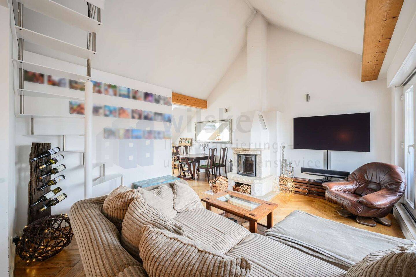Oberkassel Rheinnähe: Top-Level, 5 Räume, Kamin, Stellplatz, 40549 Düsseldorf (Heerdt Oberkassel)