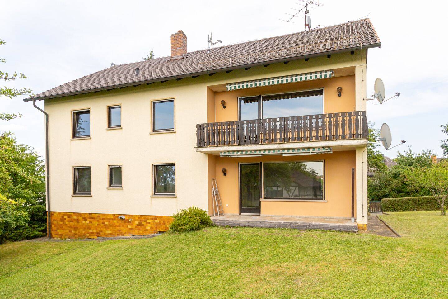 RESERVIERT Wohnhaus in bester Lage am Ortsrand von Mellrichstadt, 97638 Mellrichstadt