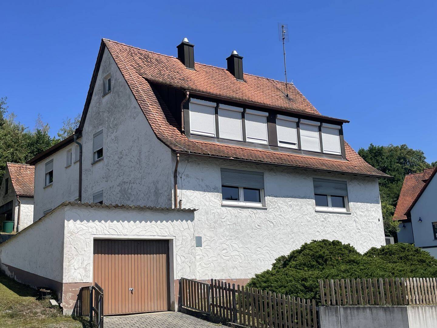 Zweifamilienhaus mit großem Grundstück, 91154 Roth