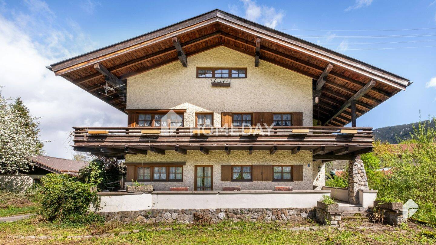 Großzügiges Baugrundstück (mit Abriss)  und Blick auf die Berge, 82487 Oberammergau