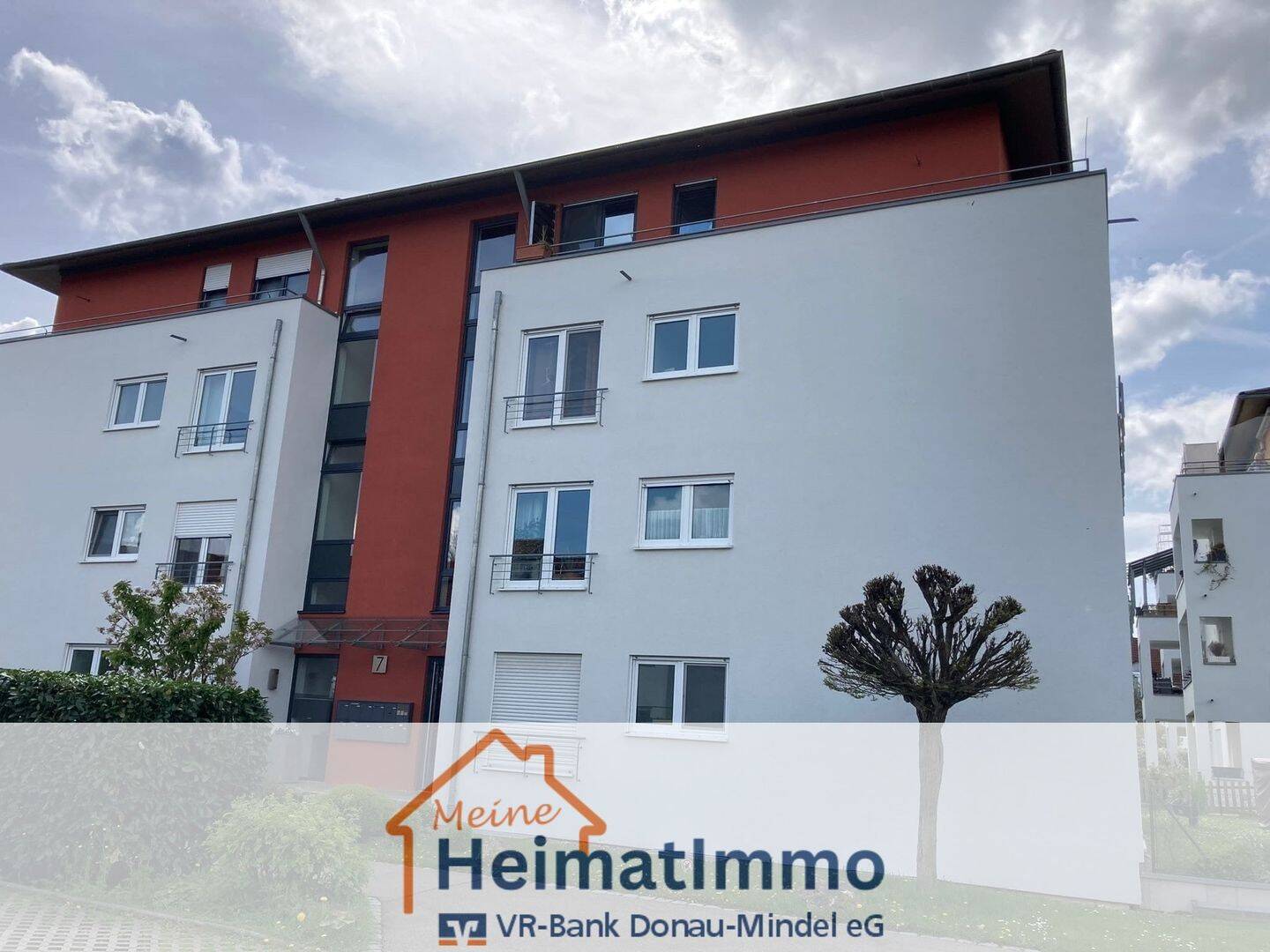 Lichtdurchflutete Erdgeschosswohnung mit eigenem Garten, 89129 Langenau