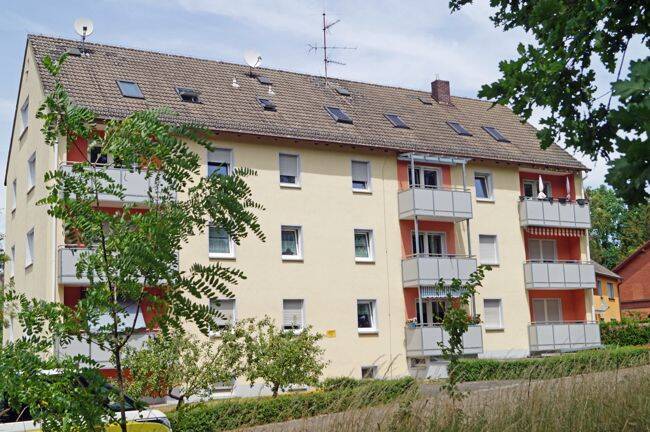 Roßtal- S-Bahn Nähe: 3 Zimmer-Wohnung mit Balkon, Garage und Stellplatz, 90574 Roßtal