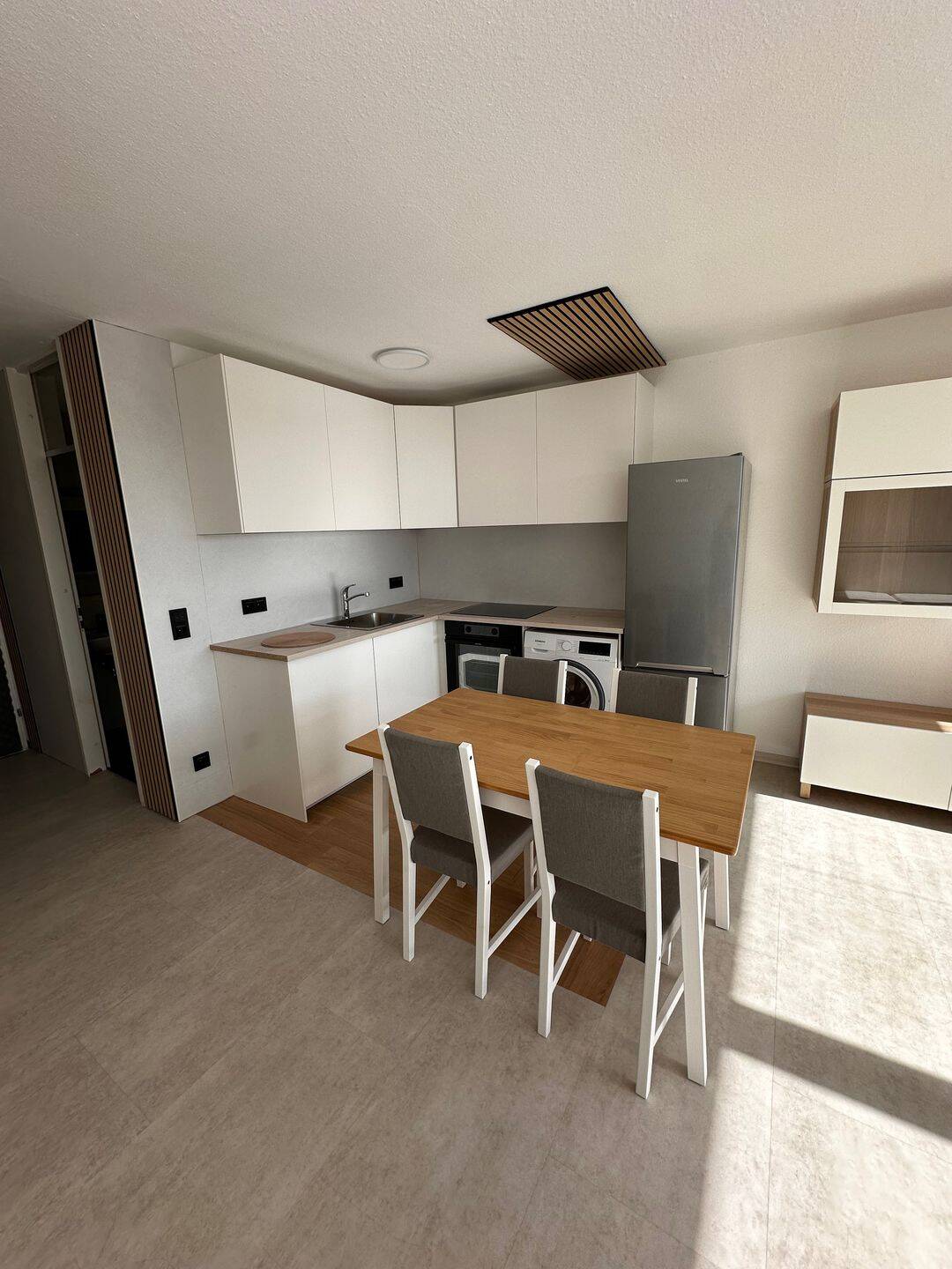 Möblierte 1-Zimmer-Wohnung in Karlsruhe, 76199 Karlsruhe (Rüppurr Weiherfeld-Dammerstock)