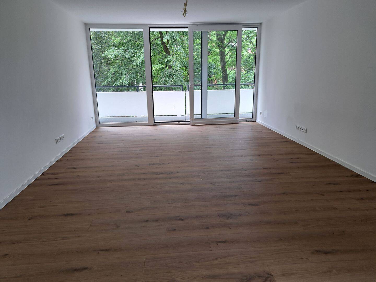 Außergewöhnliche großzügige und topp sanierte 3-Zimmer-Wohnung Nähe Luitpoldhain – Meistersingerhalle, 90478 Nürnberg (Dutzendteich Gleißhammer Glockenhof Sankt Peter Zerzabelshof)