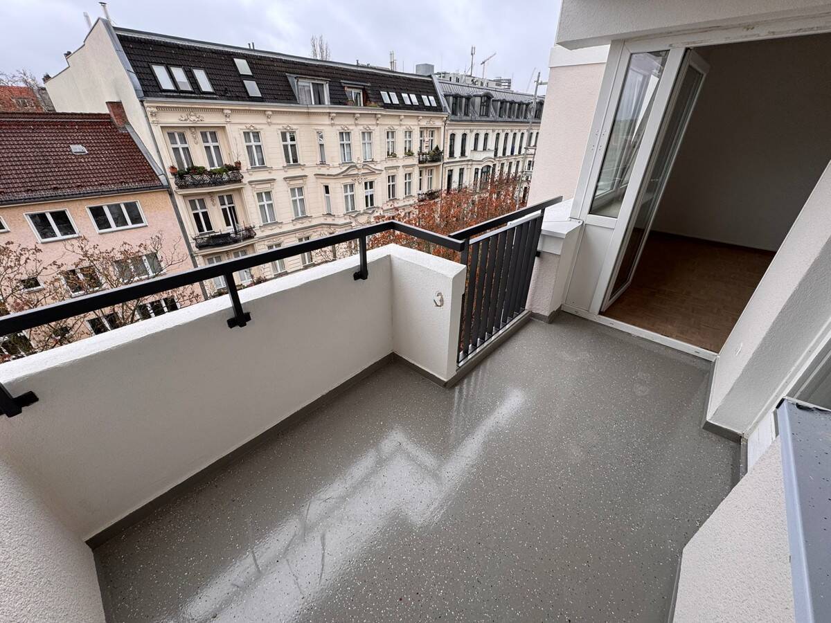 Charlottenburg: Eislebener Str: LEERE 4-Zi-Whg, 92m² – VHS 4.OG + SÜD-Loggia – kündbar in 9 Monaten, 10789 Berlin (Tempelhof-Schöneberg Charlottenburg Schöneberg Wilmersdorf)