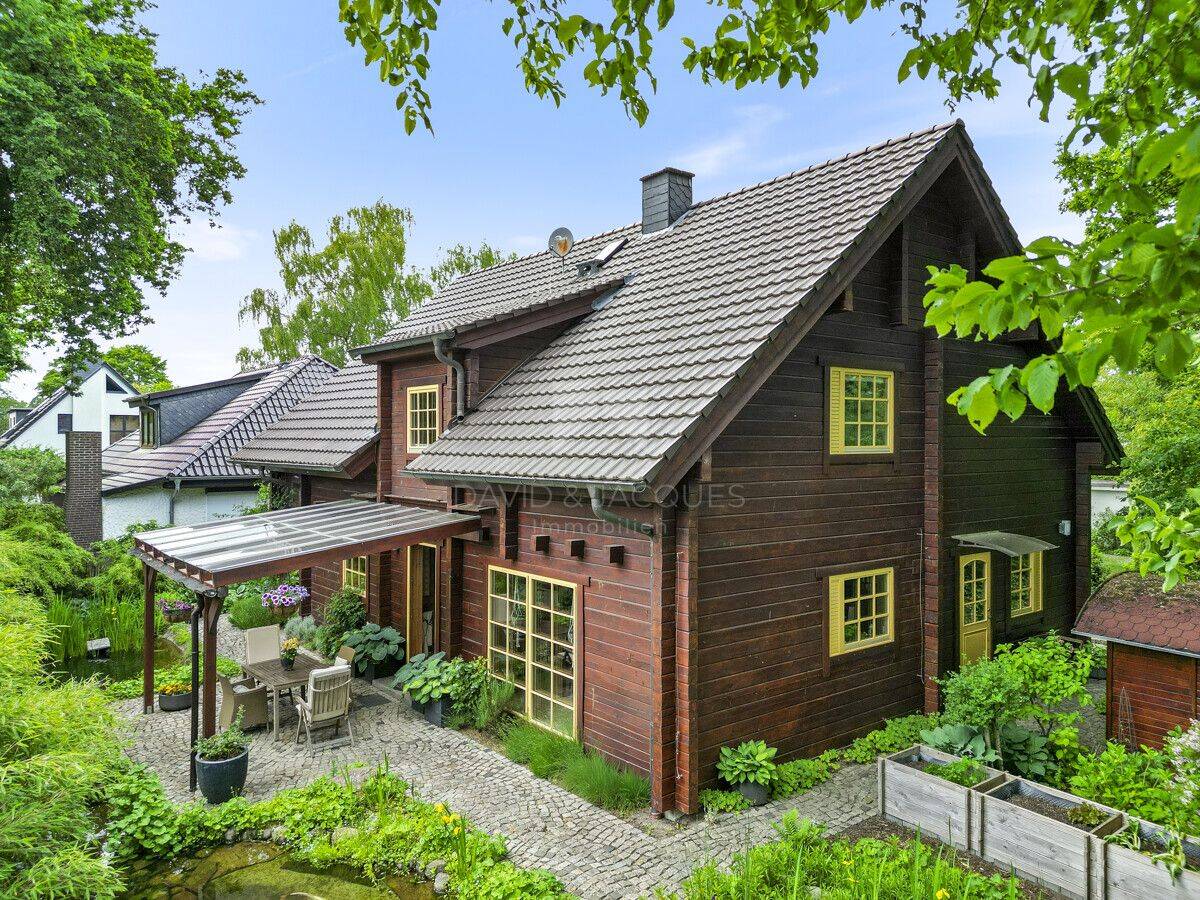 6-Zimmer-Wohntraum im Grünen – Holz-Blockhaus mit Sauna in Ohlstedt!, 22397 Hamburg (Wandsbek Duvenstedt Lemsahl-Mellingstedt Wohldorf-Ohlstedt)