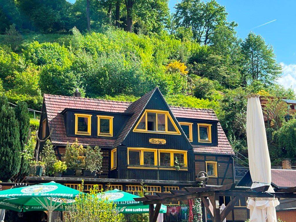 RUHIGES EINFAMILIENHAUS IN GEFRAGTER LAGE, 1824 Rathen
