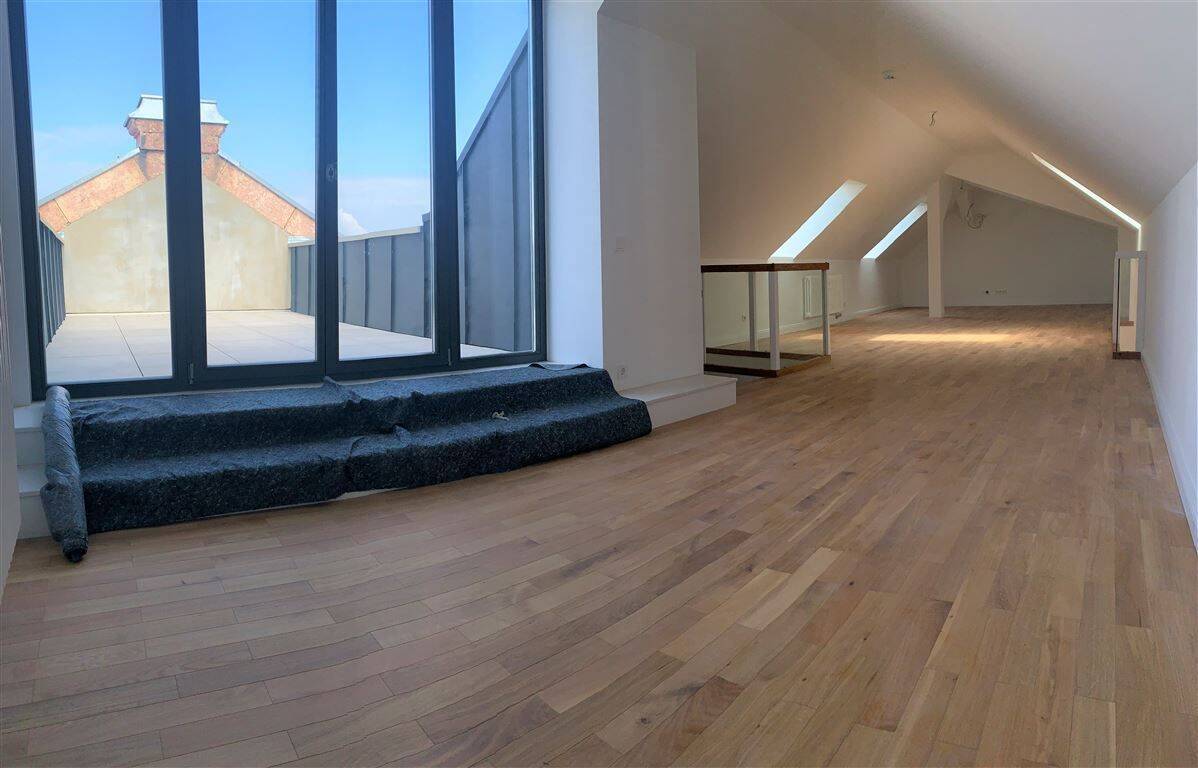 Exklusive 5-Zi.Maisonette mit Dachterrasse & Balkon im Zentrum – 174 m²