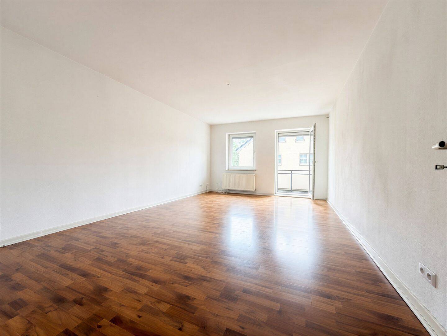 Nahe der Südstadt – Helle 3-Zimmer-Wohnung, guter Schnitt, sonniger Balkon, Einbauküche uvm., 53129 Bonn (Dottendorf Kessenich Poppelsdorf Zentrum)