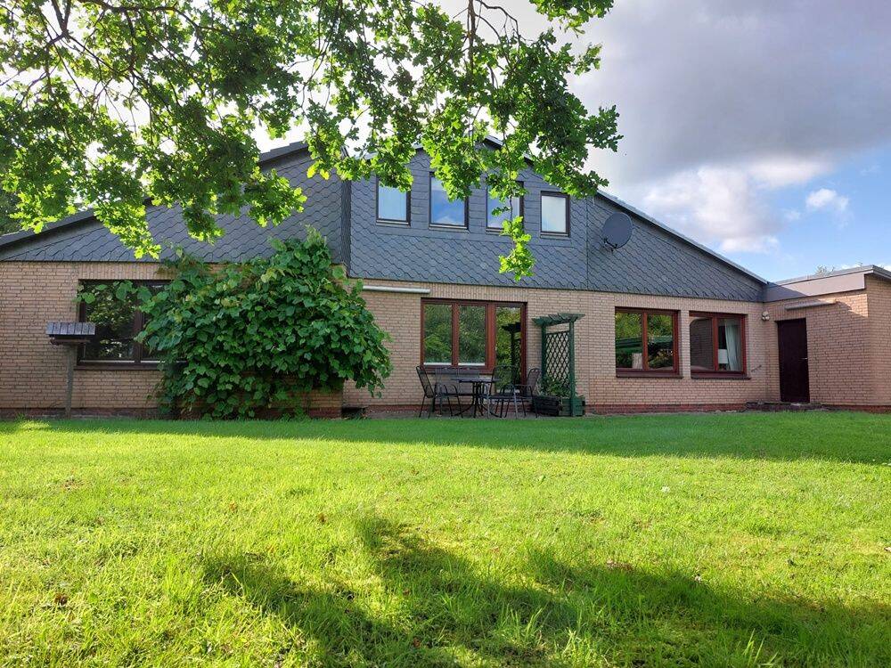 Ebenerdiges Wohnen! Einfamilienhaus in ruhiger Lage in Brunsbüttel zu verkaufen!, 25541 Brunsbüttel