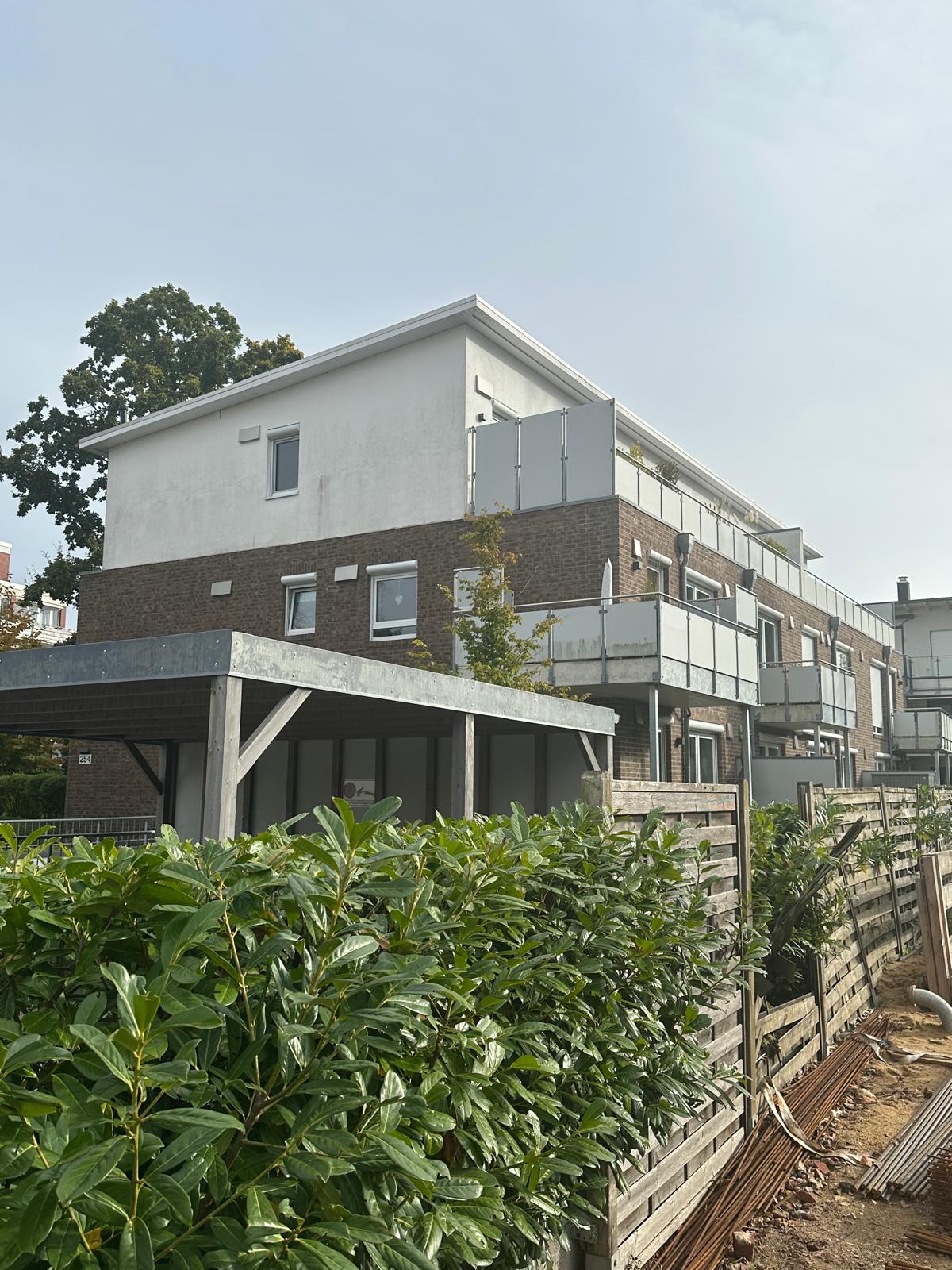 Luxus Traum –  Exklusive 2 Zi.Penthouse Wohnung mit riesiger Sonnenterrasse in Norderstedt – Harksheide zu vermieten !!!, 22846 Norderstedt