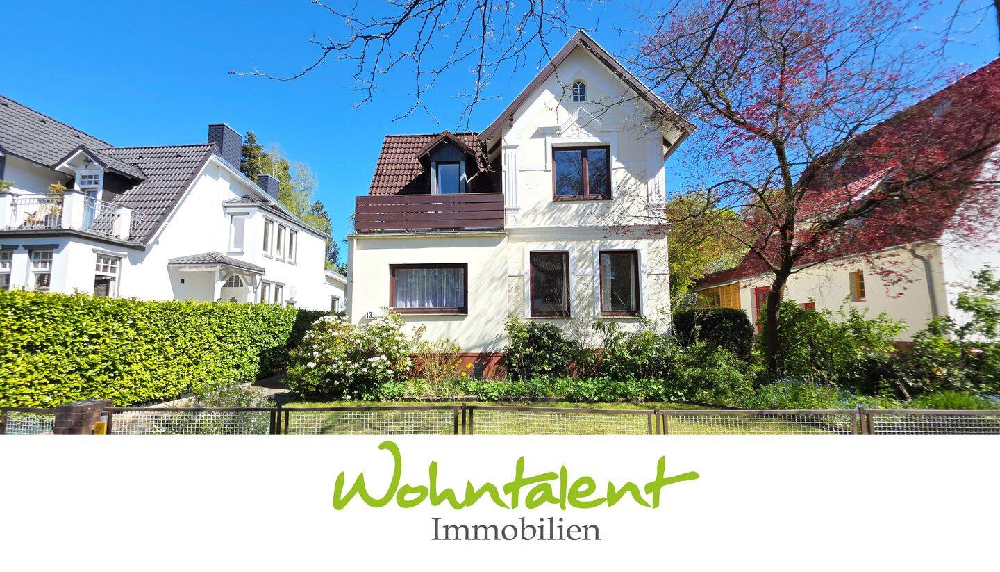 Renovierungsbedürftige Stadtvilla in Alt-Rahlstedt, 22149 Hamburg (Wandsbek Rahlstedt Tonndorf)