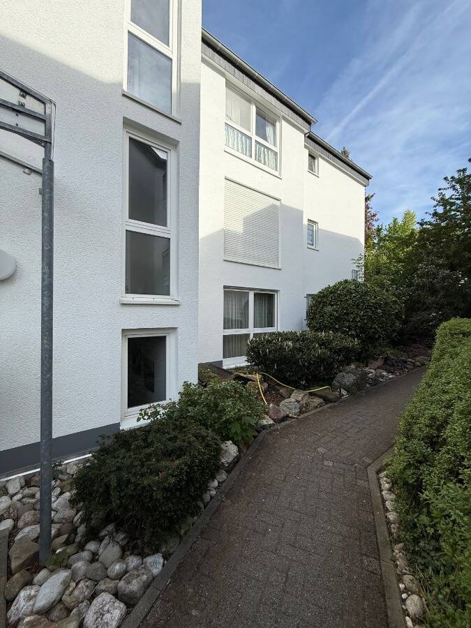 Modernisiertes MFH (Alt- und Neubau) in ruhiger Lage von Bad Homburg/Dornholzhausen, 61350 Bad Homburg v.d. Höhe