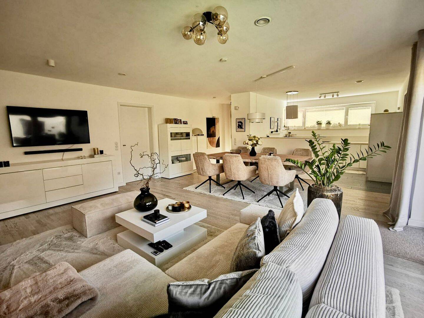 Moderne Eigentumswohnung, Haus im Haus Gefühl, 119m², mit eigenem Garten und Eingang in Toplage, 46414 Rhede