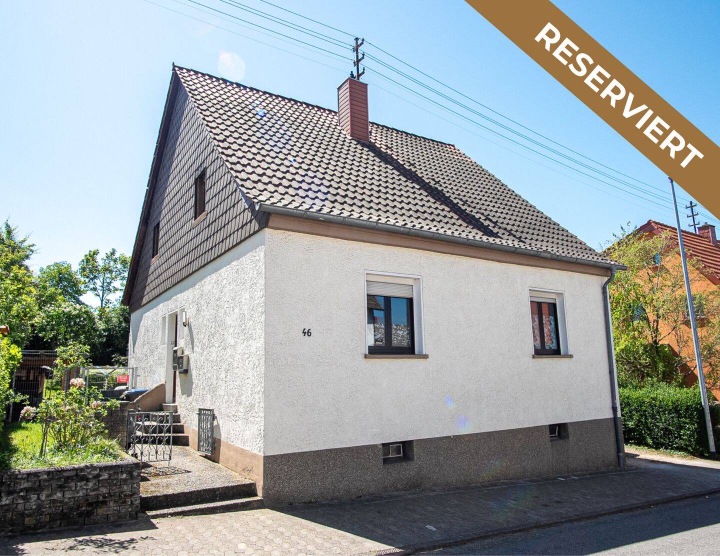 *RESERVIERT* Freistehendes Haus mit zwei Einheiten oder großzügigem Familienwohnen in Bexbach, 66450 Bexbach