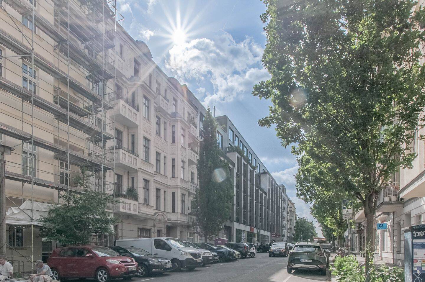 Altbaujuwel mit Balkon: BEZUGSFREIE 2-Zimmer-Wohnung im Hochparterre nahe Volkspark Friedrichshain, 10407 Berlin (Pankow Kleingartenanlage Grönland Kleingartenanlage Neues Heim Kleingartenanlage Volkspark Prenzlauer Berg Prenzlauer Berg)