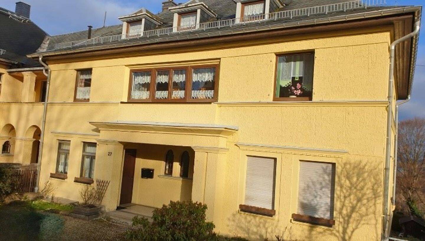 Eigentumswohnung in Villa und 700 m² Grundstück in Annaberg-Buchholz, 9456 Annaberg-Buchholz