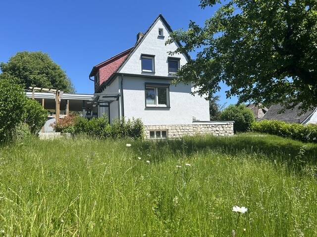 Charmanter Klassiker – 110 m² EFH mit Garten und Carport in Weitramsdorf!, 96479 Weitramsdorf