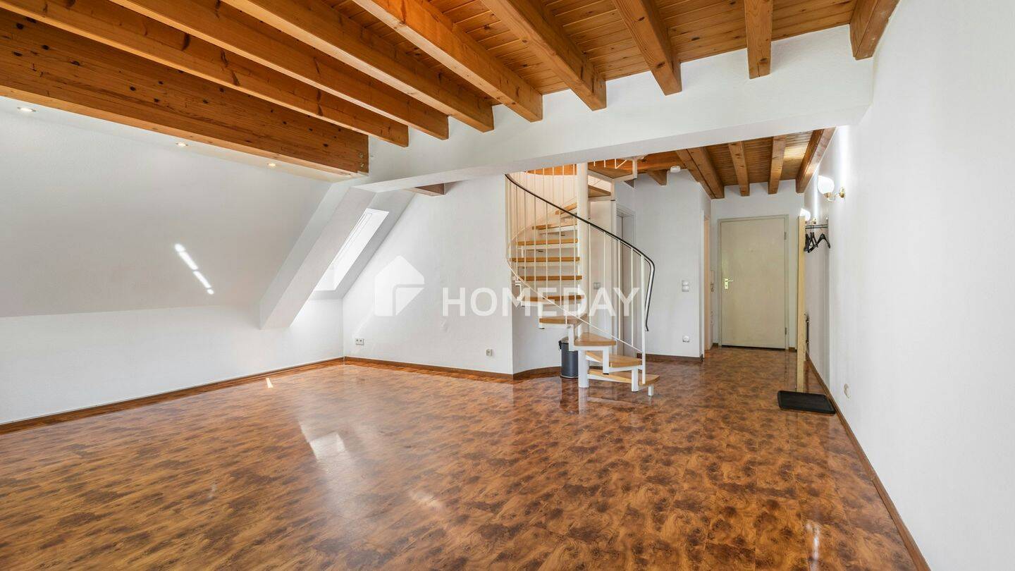 Sofort bezugsfrei! Charmante Maisonette-Wohnung mit Balkon, Stellplatz & EBK in zentraler Lage, 63067 Offenbach am Main (Kaiserlei Offenbach am Main)