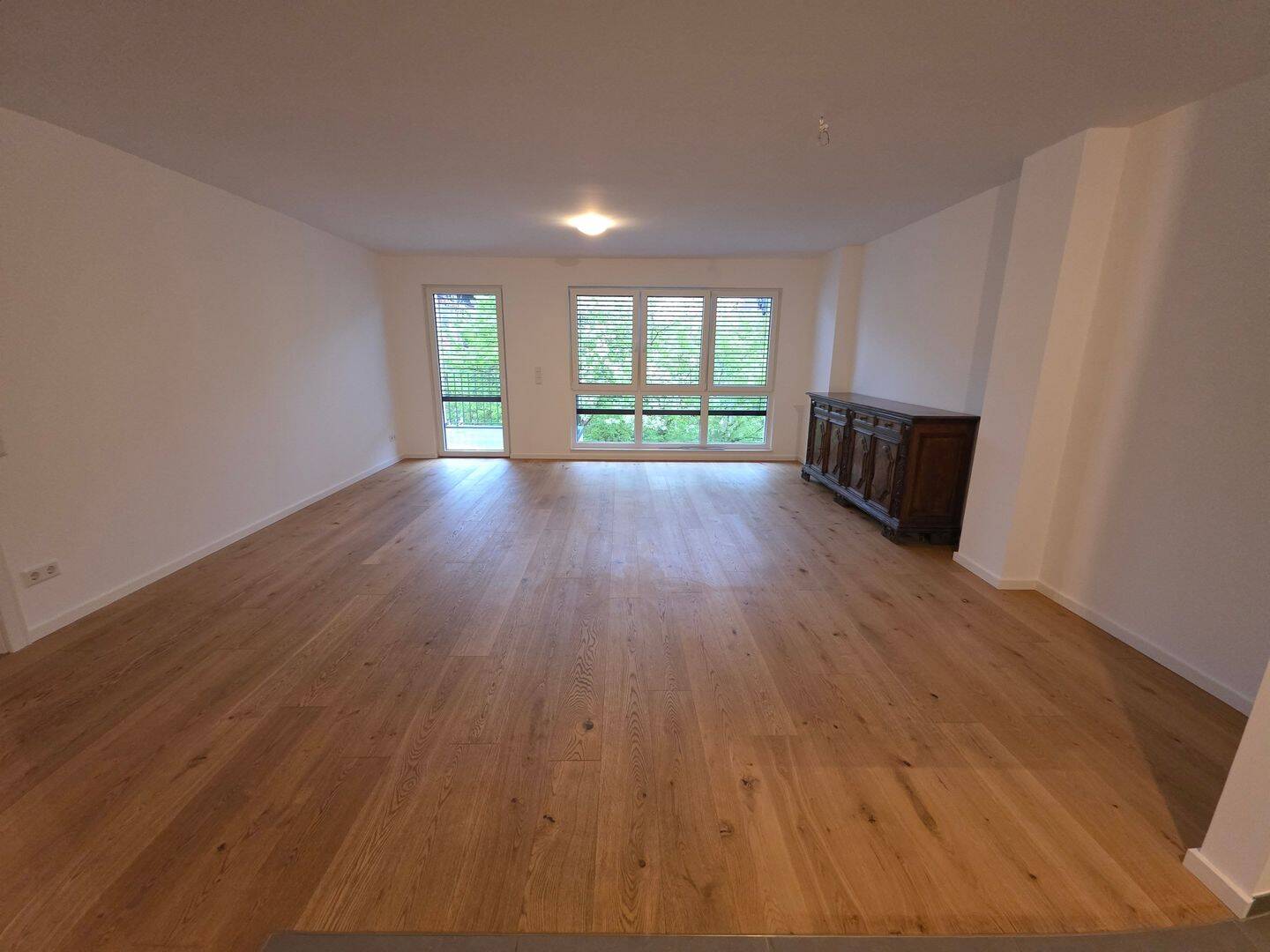 Moderne 3 Zimmer Wohnung aus 2021 mit
Aufzug in Hilden zu vermieten, 40724 Hilden