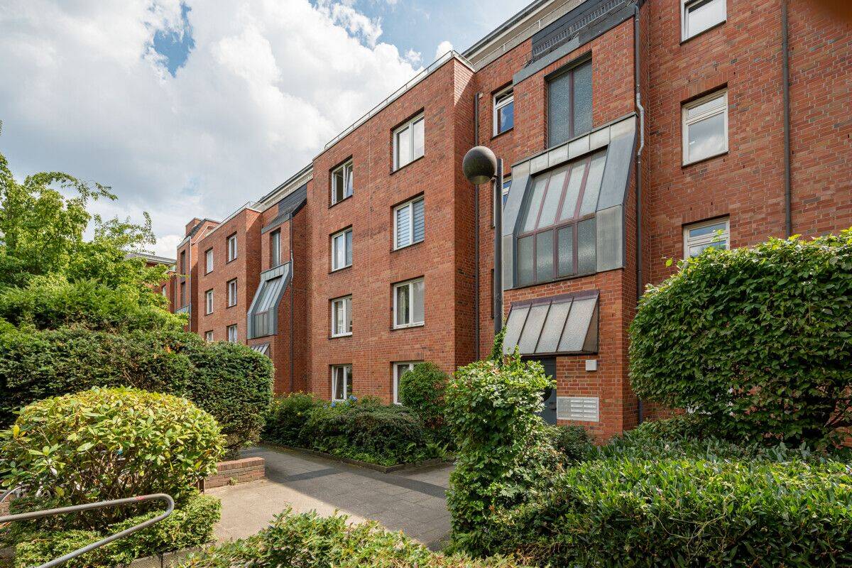 Wunderschöne, freie 3,5-Zimmer-Terrassenwohnung mit Tiefgaragenstellplatz in Hamburg-Ottensen, 22763 Hamburg (Altona Othmarschen Ottensen)