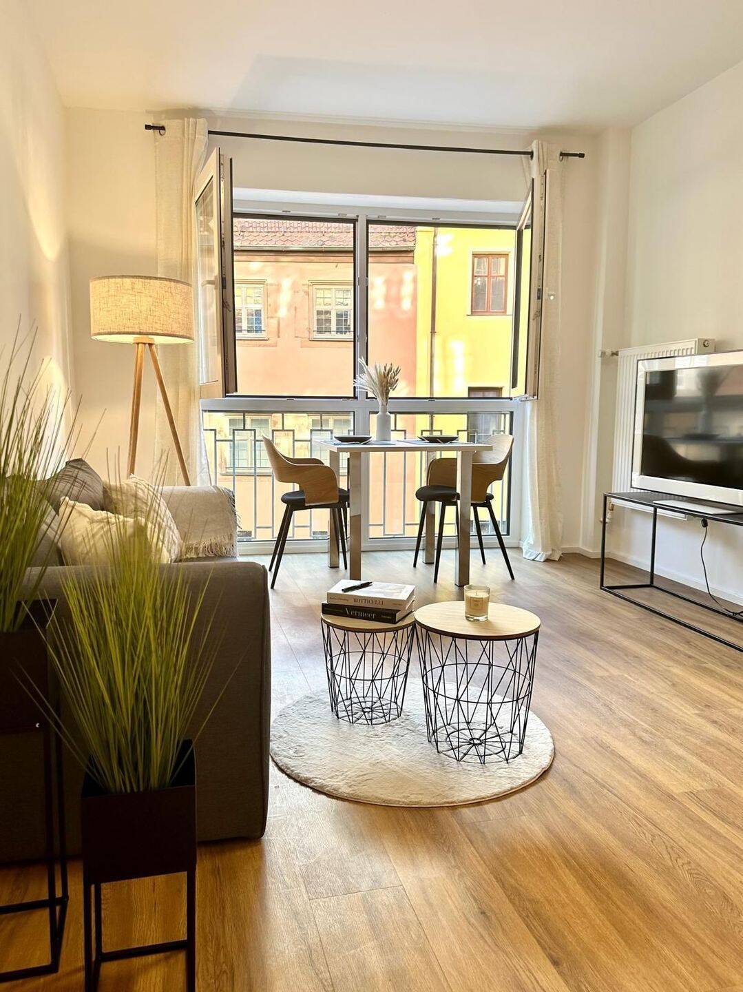 Möblierte 1-Zimmer-Wohnung mit Einbauküche im Herzen von Nürnberg – 2025 saniert, 90403 Nürnberg (Gleißbühl Lorenz Sebald)