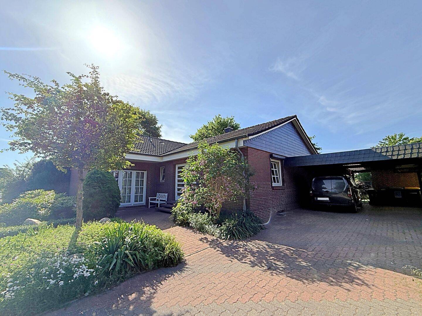 Großer Winkelbungalow mit Vollkeller, 25494 Borstel-Hohenraden