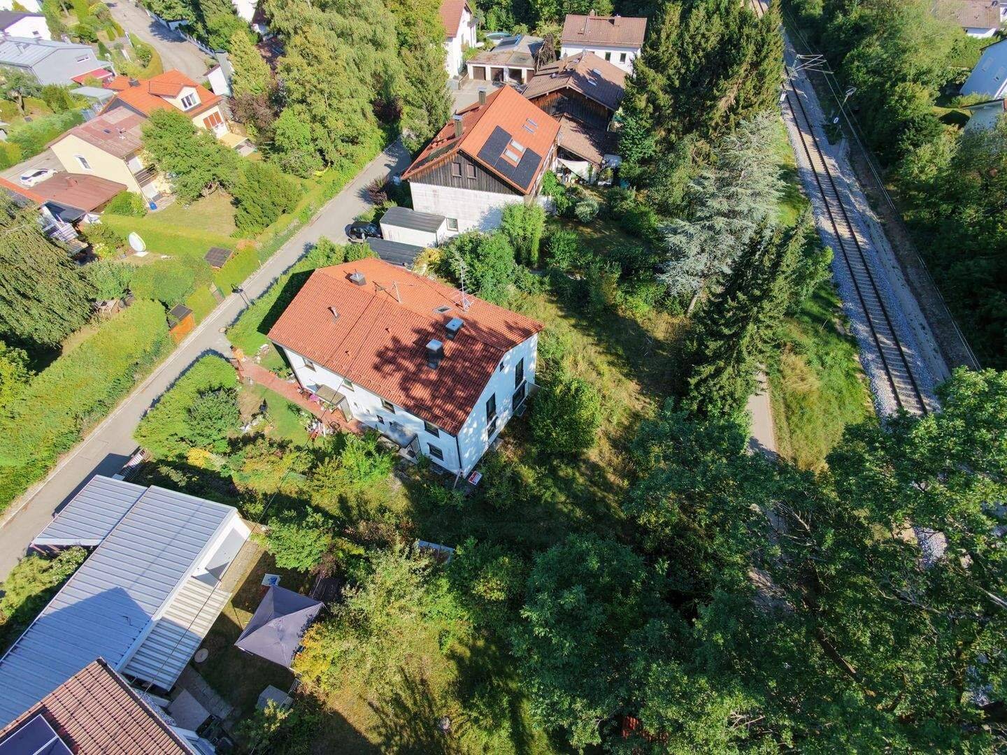 Ihr neues Zuhause mit Potenzial: Doppelhaushälfte auf 629 m² Grundstück, 85521 Hohenbrunn