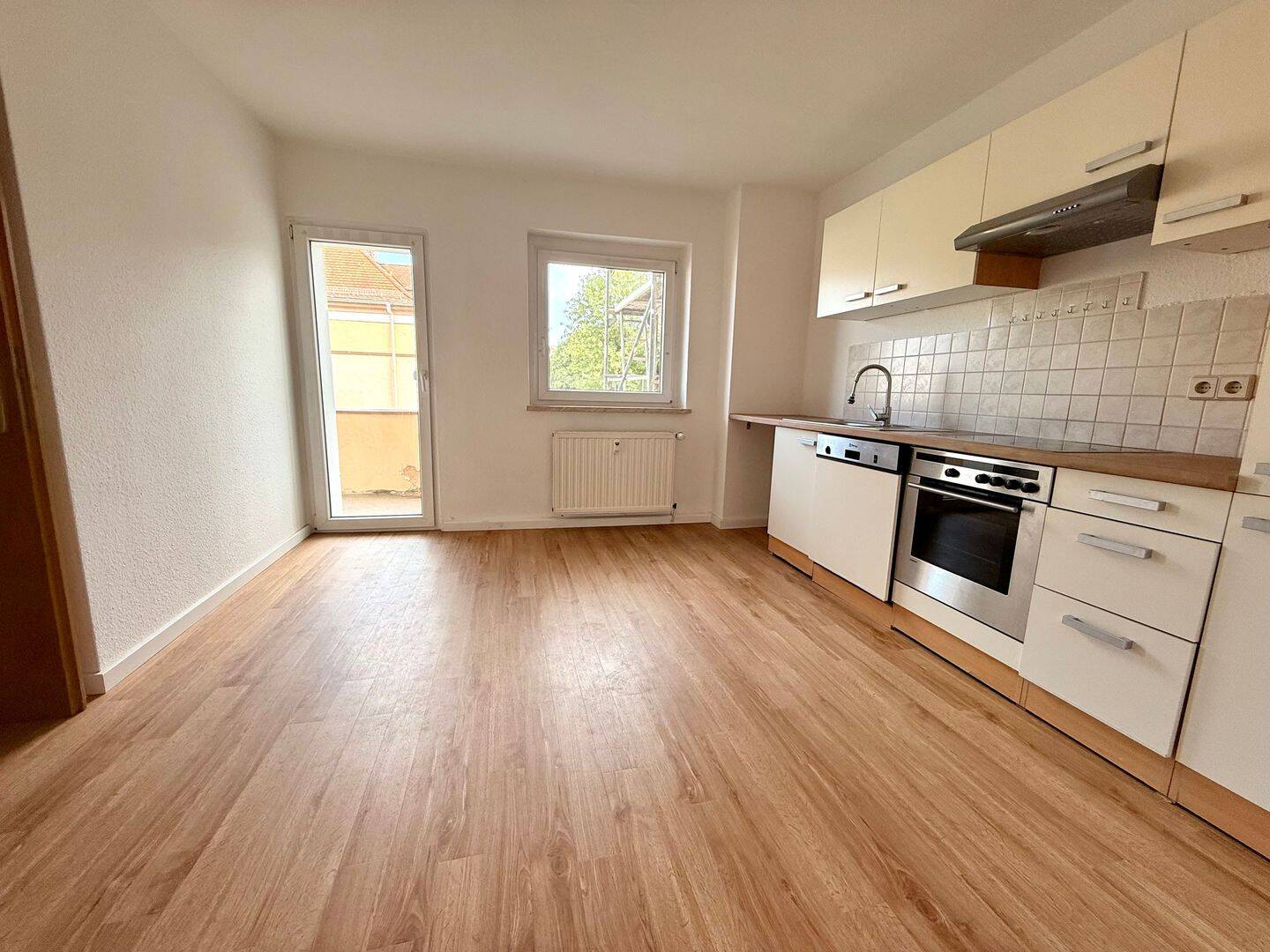 *** helle 2-Zimmer-Wohnung mit EBK & Tageslichtbad ***, 7545 Gera (Bieblach Innenstadt Ostviertel Pforten Untermhaus)