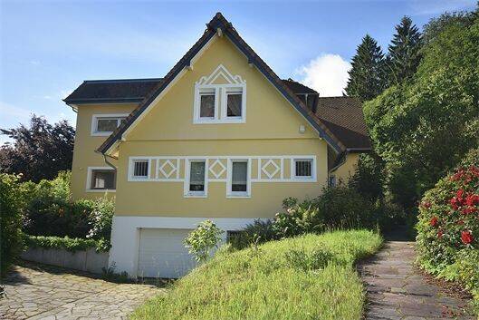 Charmantes Familiendomizil mit Gartenidylle, 33617 Bielefeld (Gadderbaum Innenstadt)