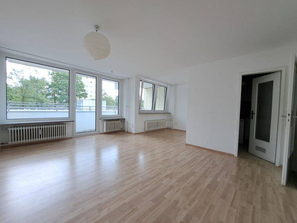Einzimmerappartement mit Morgensonne, 80995 München (Allach-Untermenzing Feldmoching-Hasenbergl Moosach)