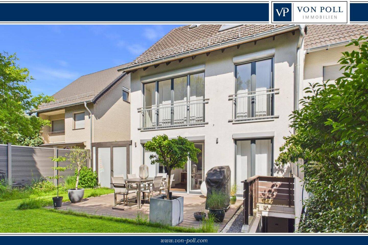 Stilvoll modernisierte Doppelhaushälfte mit Wellness-Bad und Garten in ruhiger Lage von Brühl-Vochem, 50321 Brühl