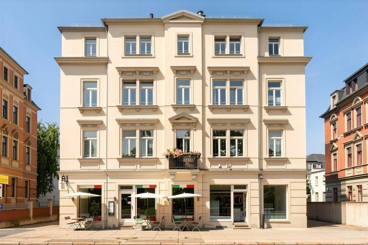 +++ Sofort Bezugsfrei! Kernsanierte 3-Zimmer-Wohnung mit Balkon und EBK im Herzen von Löbtau +++ – 1159 Dresden – Bild 1 von 3