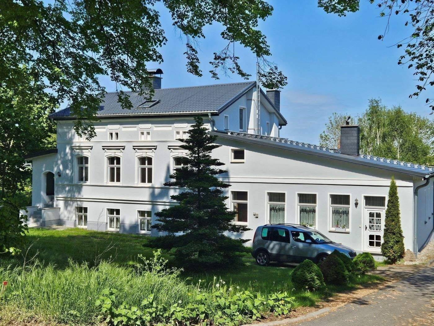 Am Stadtrand! Teilvermitetes Mehrfamilienhaus mit Potential!, 17389 Anklam