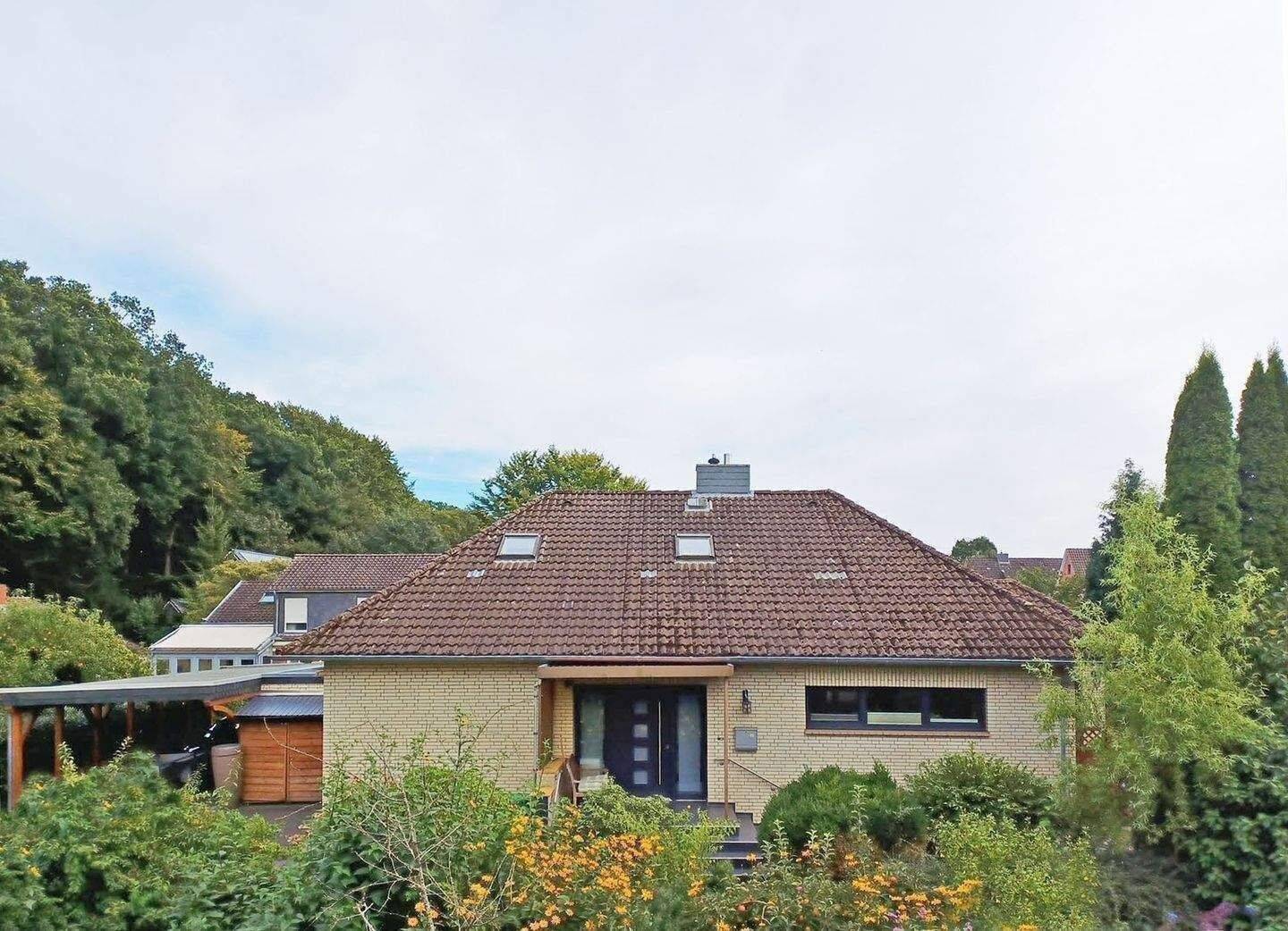 Hochwertiges Einfamilienhaus in bevorzugter Wohnlage in Stade-Campe, 21680 Stade