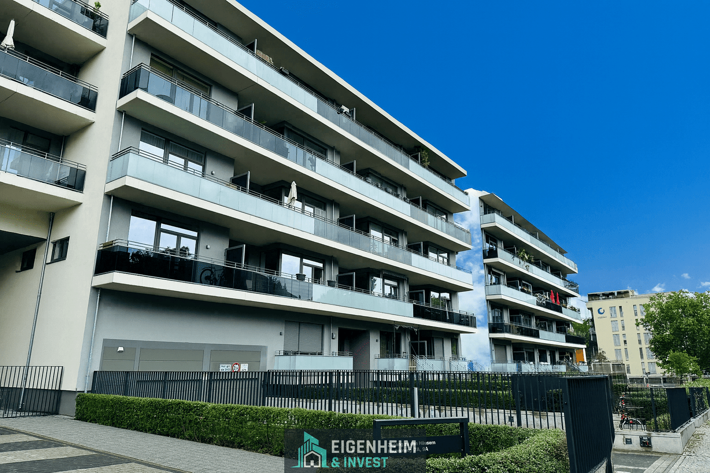 Bezugsfrei! Charmante 2-Zimmer-Wohnung mit großem Balkon in begehrter Lage von Berlin-Charlottenburg, 14059 Berlin (Charlottenburg-Wilmersdorf Charlottenburg Westend)