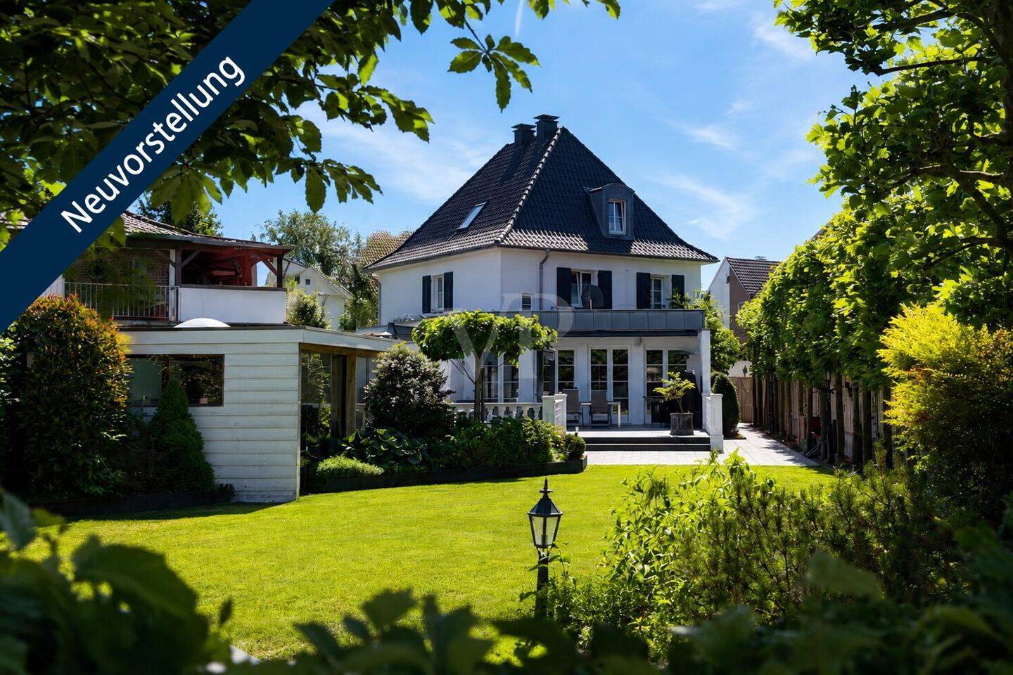 Exklusive Stadtvilla mit Stil, Komfort und Privatsphäre, 46414 Rhede