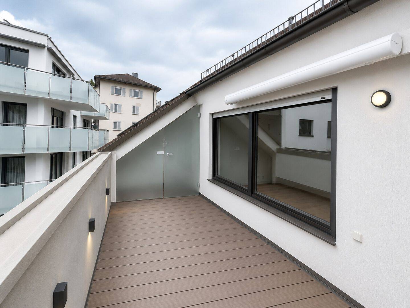3,5-Zimmer-Maisonette-Wohnung über den Dächern von Göppingen mit 2 Stellplätzen und Whirlpool, 73033 Göppingen