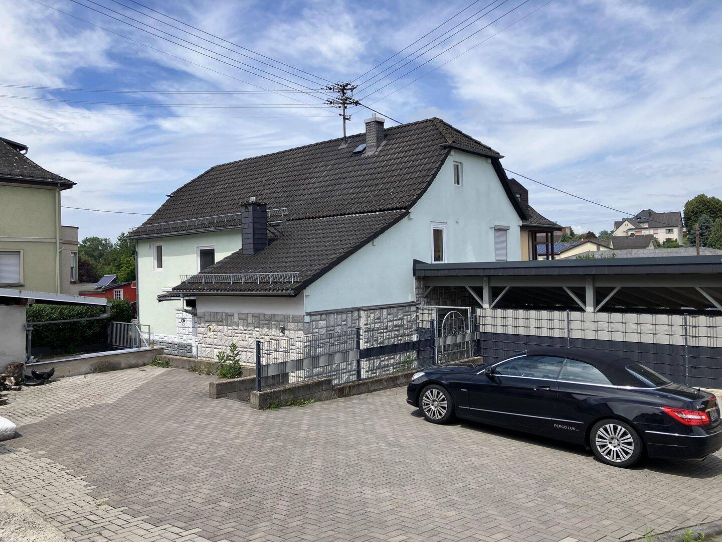 Freistehendes Einfamilienhaus mit Innenhof und Carport in zentraler Lage von Maxsain, 56244 Arnshöfen