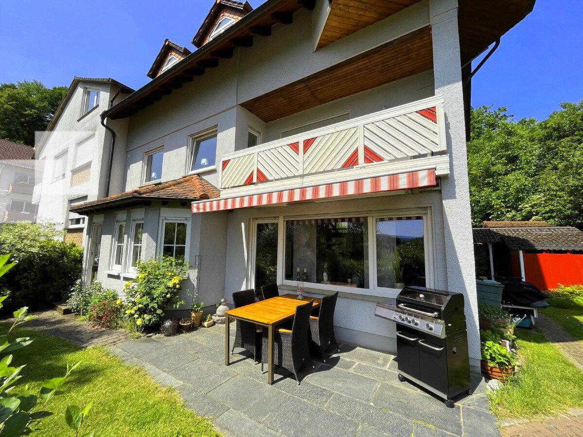 AS-Immobilien.com +++ Attraktiv, hell und großzügig – Einfamilienhaus in Bad Orb, 63619 Bad Orb