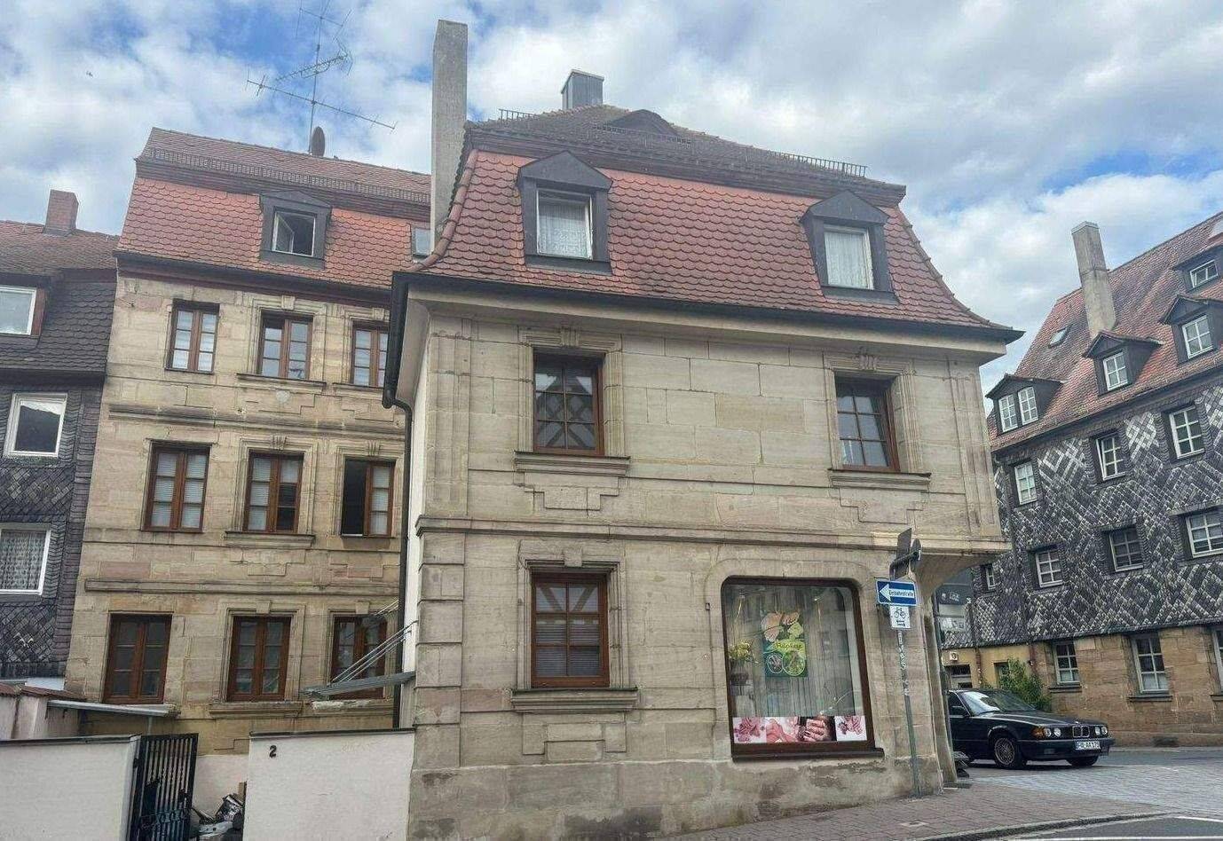 Denkmal-Juwel in Bestlage der Fürther Innenstadt // Über 4.000 € Mieteinnahmen monatlich – direkt an der Gustavstraße, 90762 Fürth (Innenstadt)