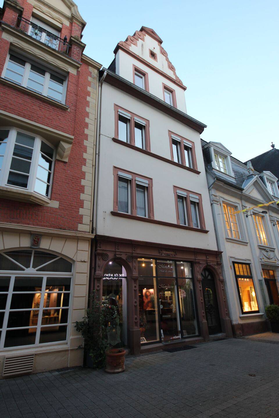 Trier Innenstadt: Apartment mit EBK ab 01.07. frei, 54290 Trier (Innenstadt Trier-Süd)