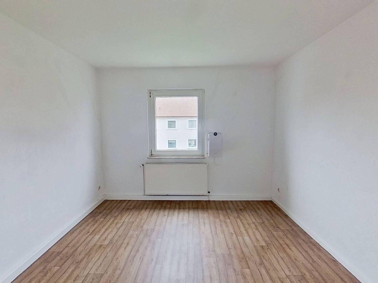 Gemütliche 2-Zimmer-Wohnung mit Tageslichtbad und Wohnküche, 32423 Minden