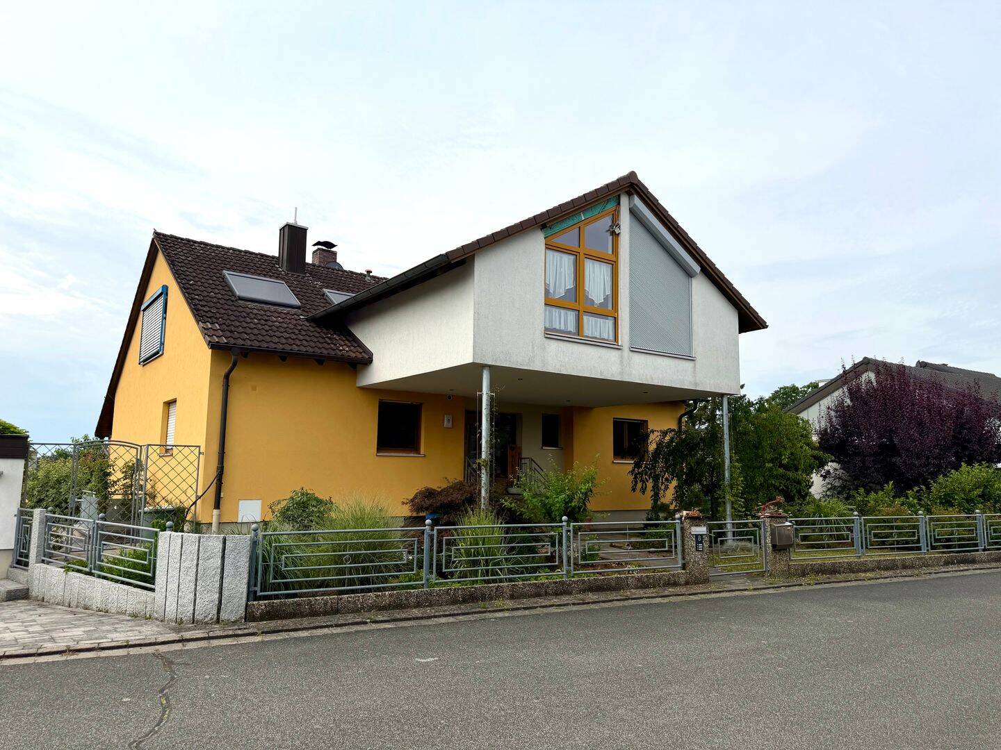 Moderne 4-Zi-Erdgeschosswohnung mit Küche und großer Terrasse in Pirkach (Emskirchen), 91448 Emskirchen