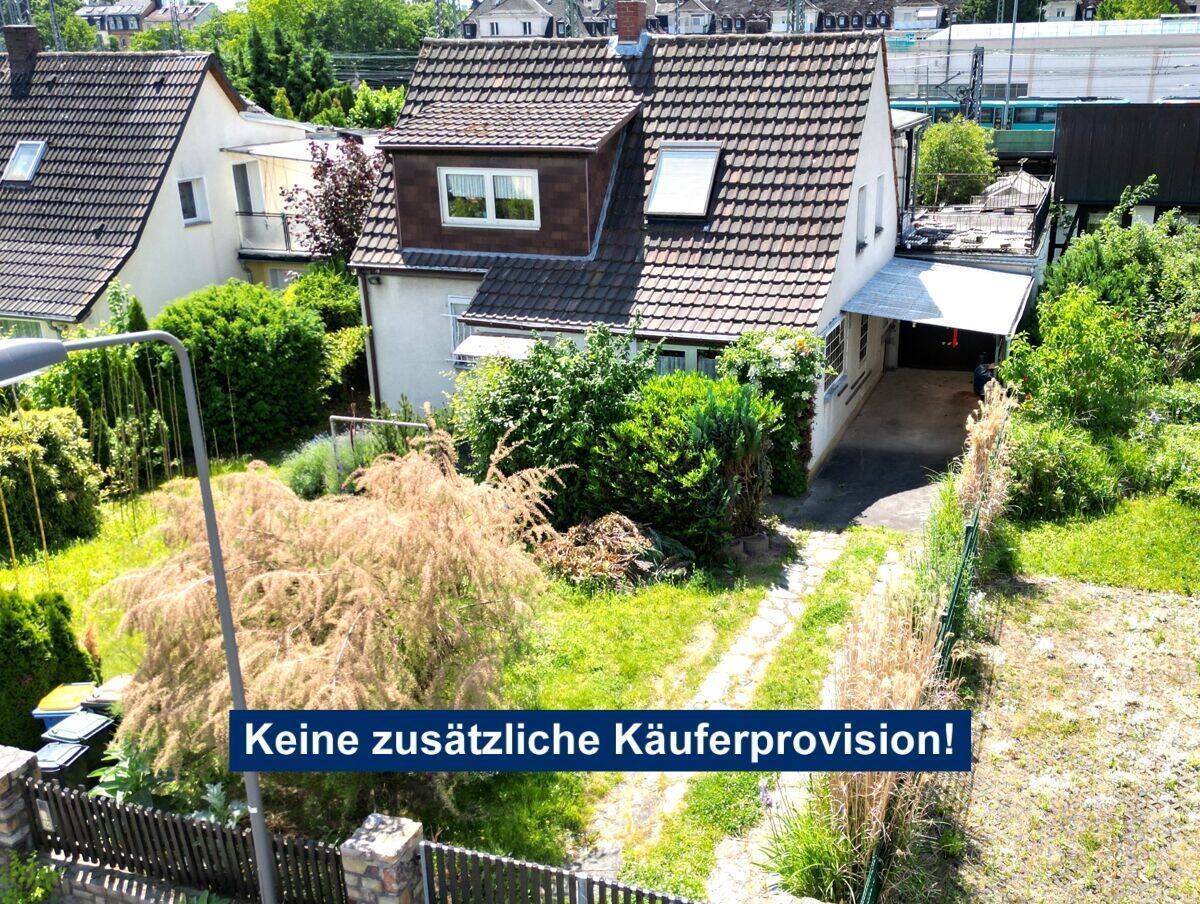 Handwerker aufgepasst!  EFH mit Kernsanierungsbedarf auf wunderschönem Grundstück, 60439 Frankfurt am Main (Heddernheim Kalbach Niederursel Praunheim)