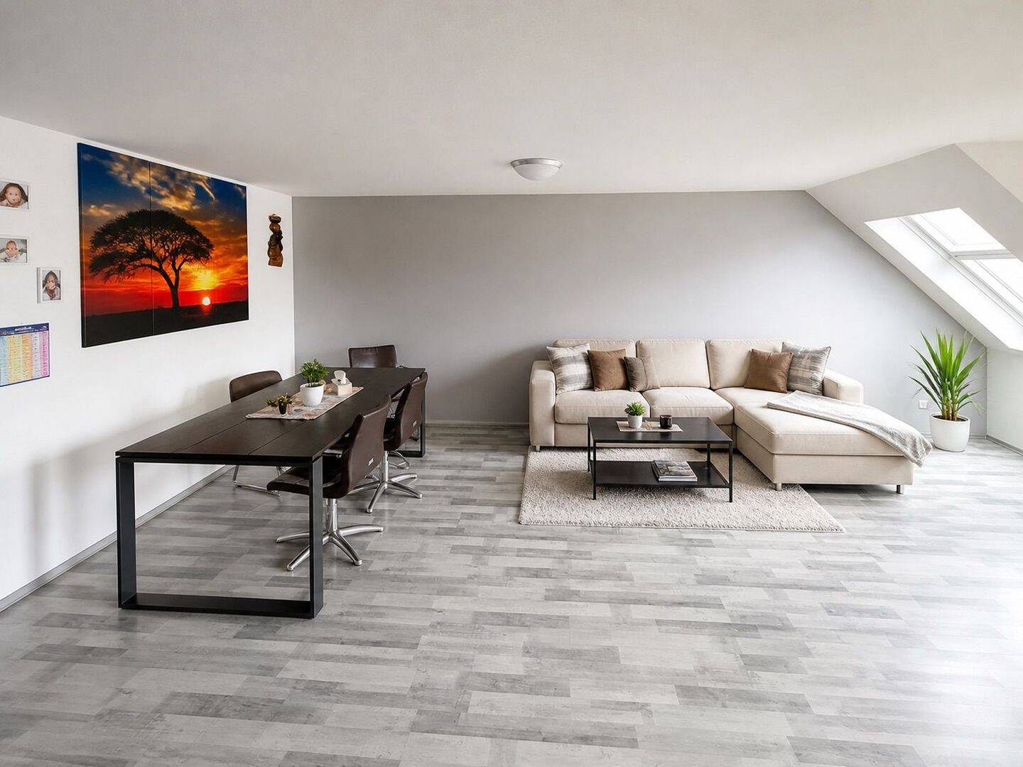 Moderne Maisonette-Wohnung mit Balkon, viel Licht & Tiefgarage, 25335 Elmshorn